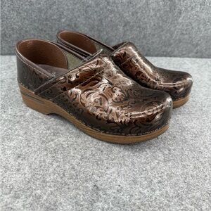 Dansko Professional Tooled‎ Paisley Brown Nursing Shoe Women’s Size 7